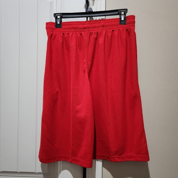 Men's Under Armour shorts - Picture 2 of 3